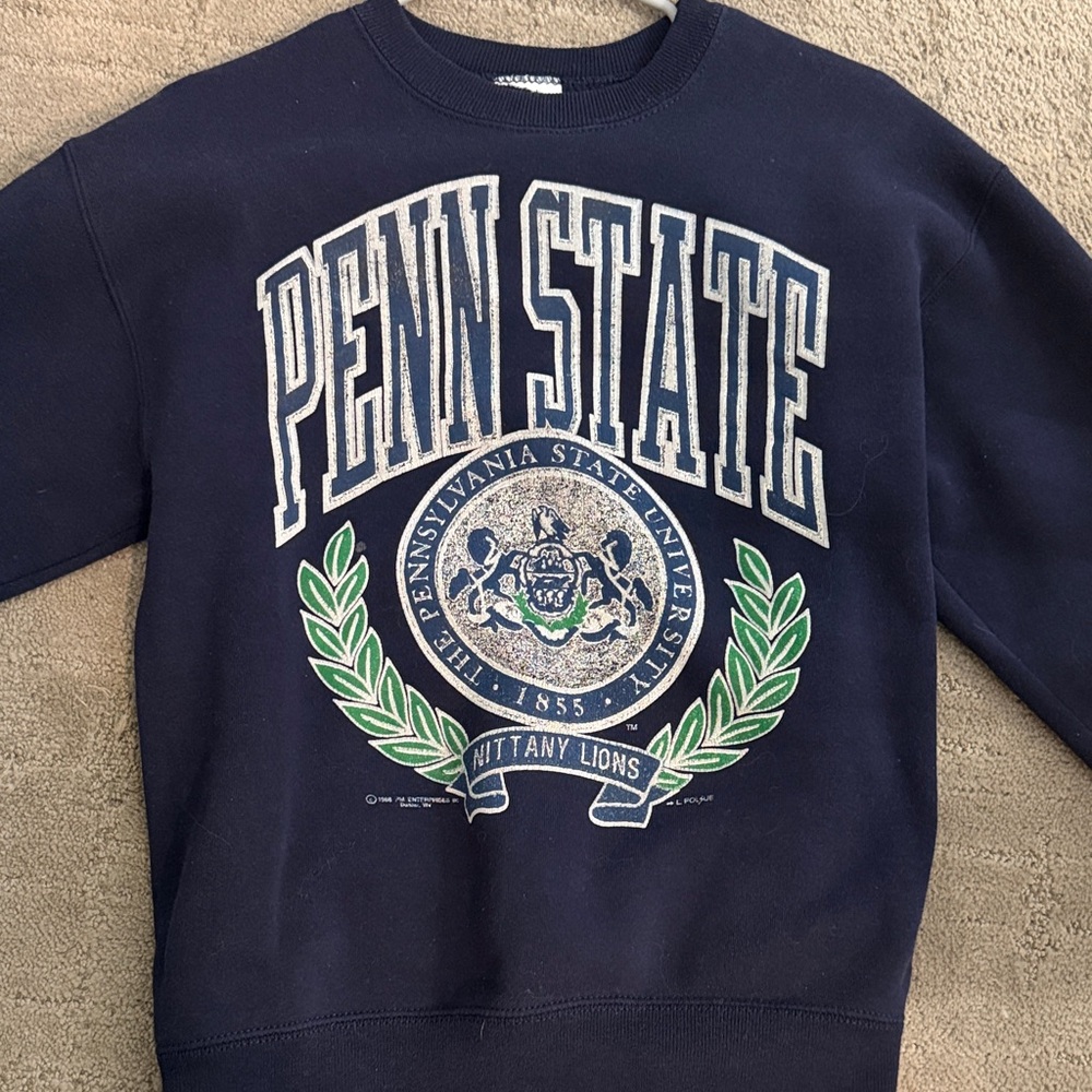 Unique Vintage Navy Crewneck Sweater